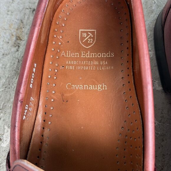 Allen Edmonds Men\'s Cavanagh Loafers main image 5